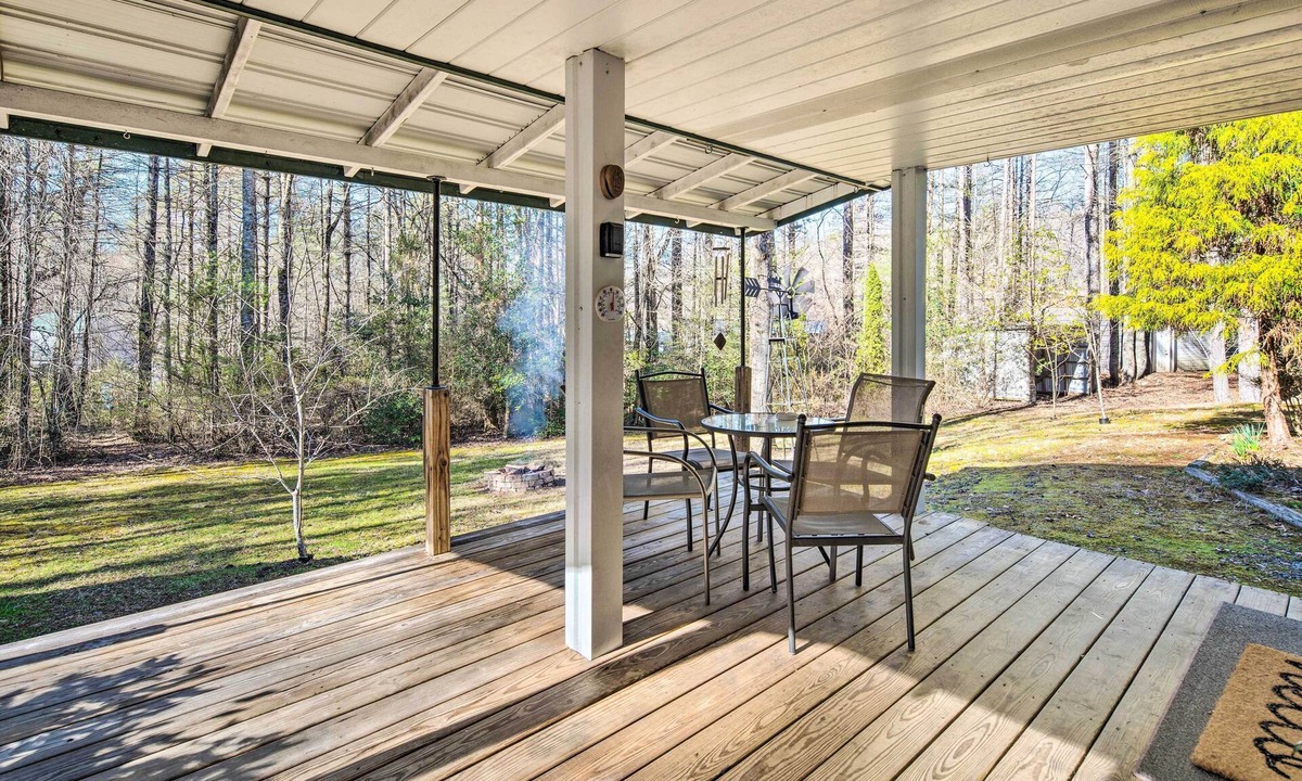 Penrose House | Penrose Home w/Covered Deck + Fire Pit!
