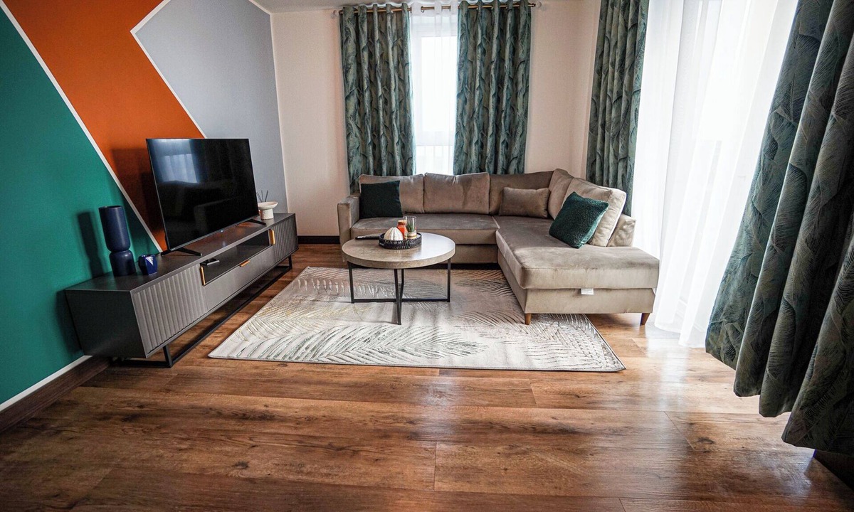 Haringey Apartment | Penthouse - 1BR - Alexandra Palace Views