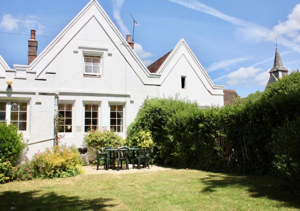 Compton House | Pepper Pot Cottage , Compton