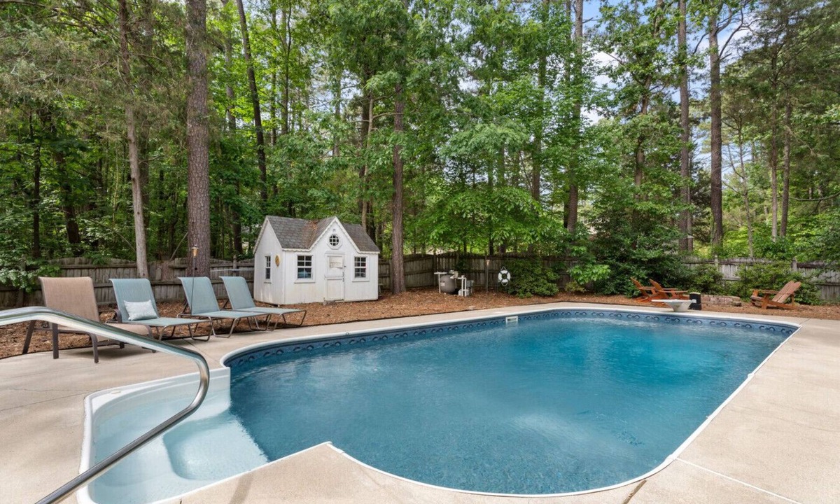 Northwest Raleigh Apartment | Percy Manor - Pool, Fire Pit, Games and More!