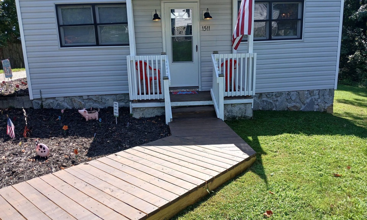 Mount Airy House | Pet Friendly, Single Home, private fenced yard.