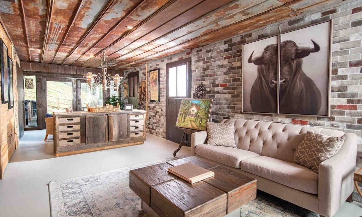 Sugar Grove Cabin | Petting Zoo! Hot Tub, Fire Pit, Ziplines, Trout Stream & Trails