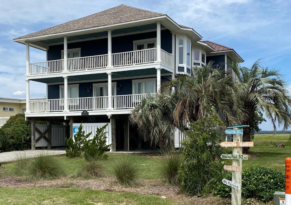 Caswell Beach House | Picayne
