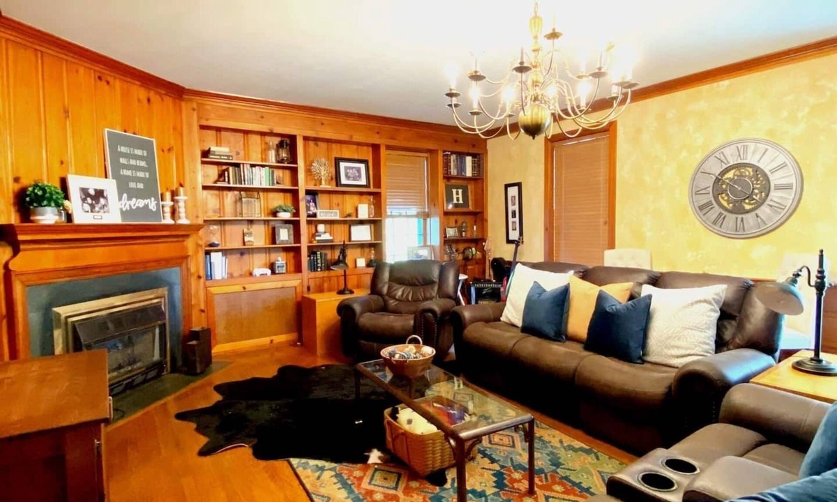 Mount Airy House | Picture room at The Vintage Oak Estate and venue