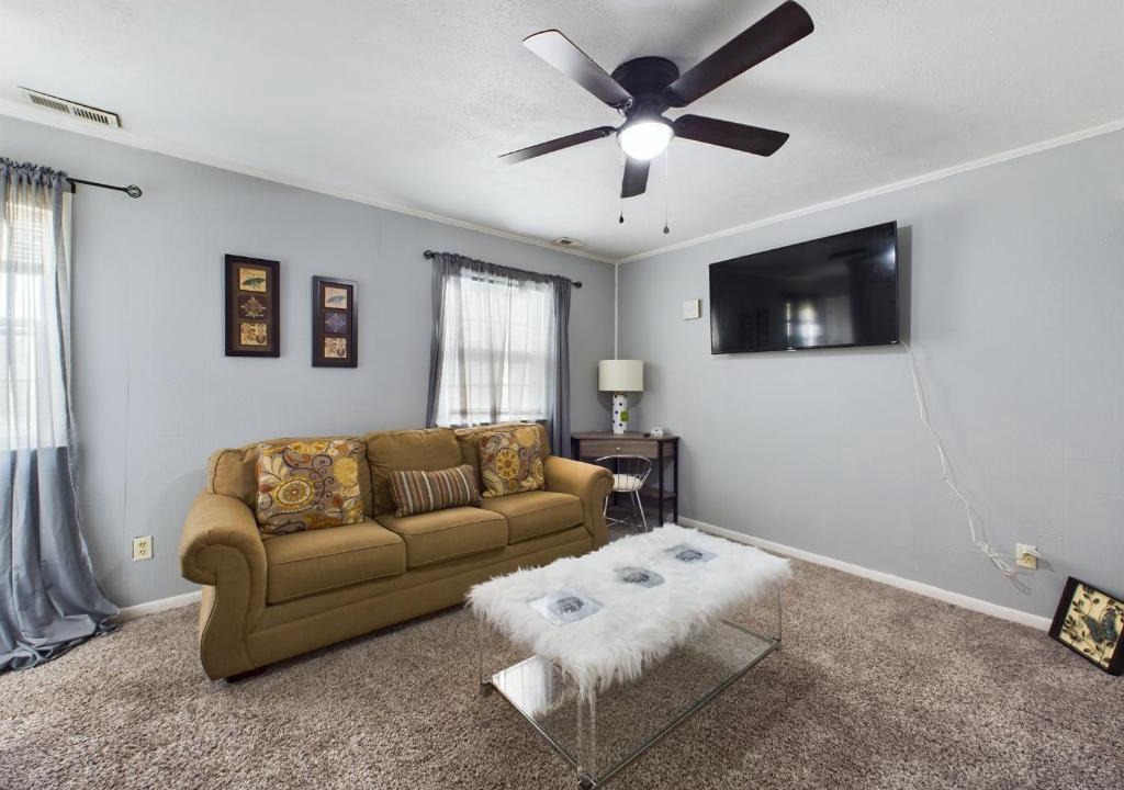 Pine Forest House | Pine Forest Zen Cottage - 10 min to Fort Bragg