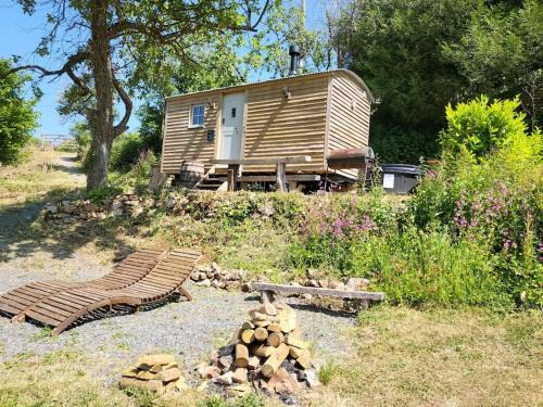 Paignton Apartment | Plum Hut