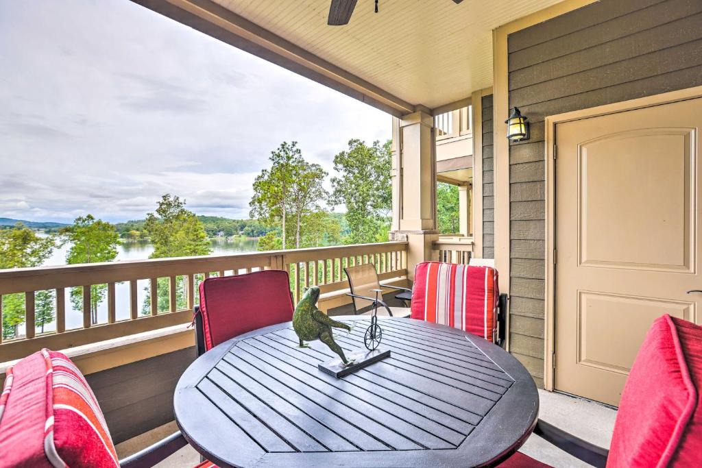 Talladega House | Pool & Boat Dock! Logan Martin Lake Extended Stay