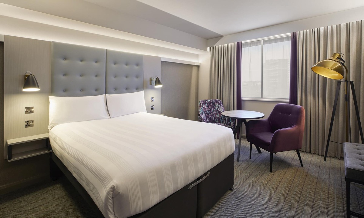 Hemel Hempstead Hotel | Premier Inn Hemel Hempstead Central
