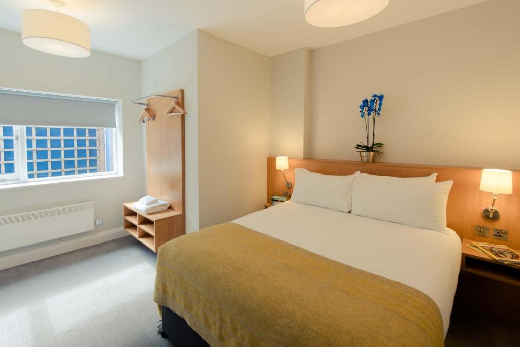 Reading City Centre Apartment | PREMIER SUITES Reading