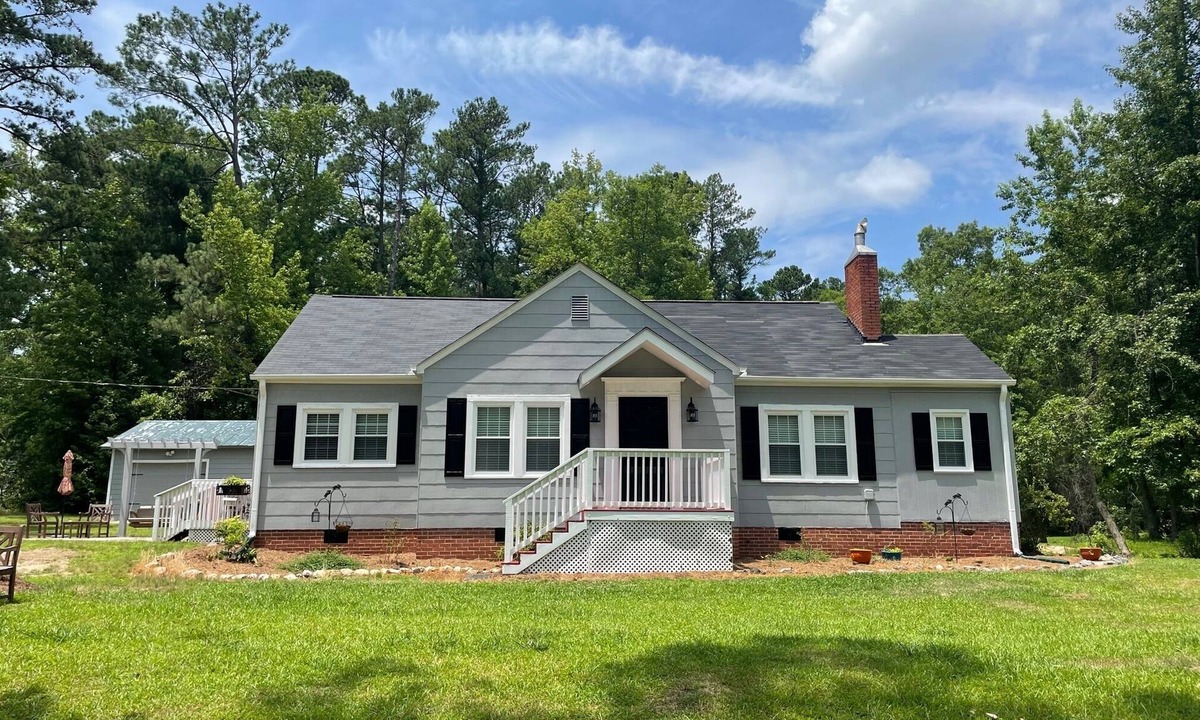 New Hill House | Private, cozy cottage, and beautiful country setting surrounded with pine trees.