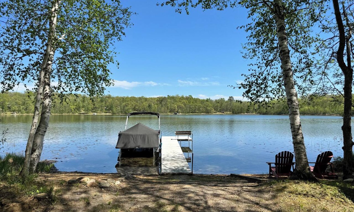 Emily Cabin | Private Lakefront | Dock, Beach + Sunroom