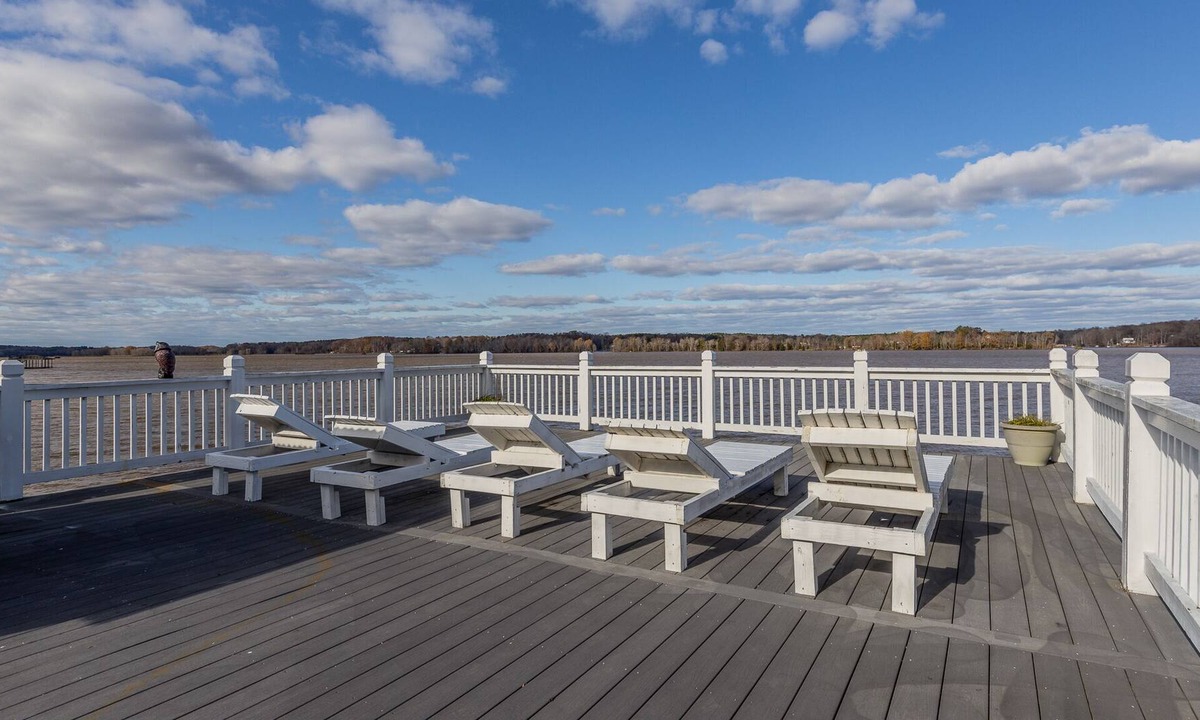 Wise House | Private Luxury Home and Dock on Main Lake!