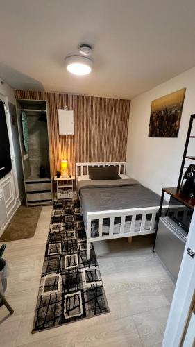 Tilbury House | Private Modern suite