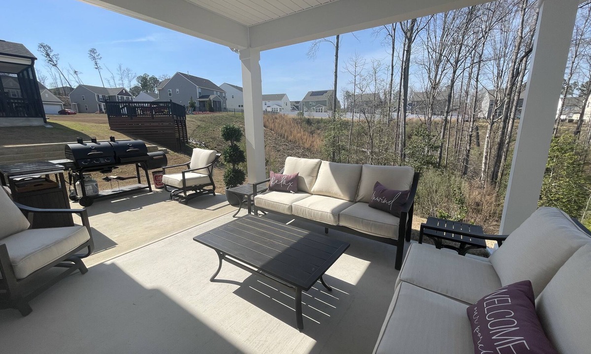 Garner House | Private queen bedroom, bathroom & spacious office – only 20 mins from DT Raleigh