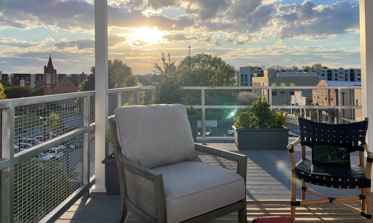 Greenville Apartment | Private Rooftop - Executive Condo - Historic Downtown Greenville