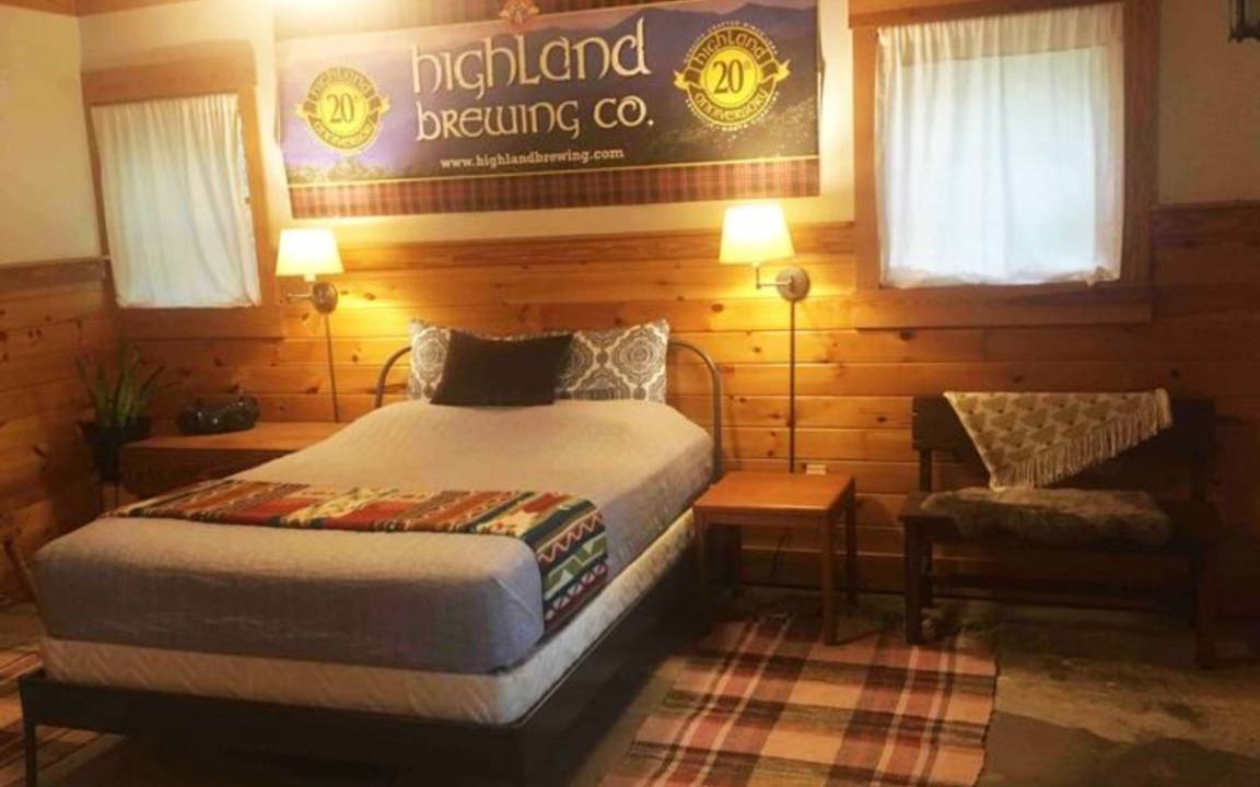 Bryson City Resort | Private room ∙ 2 guests