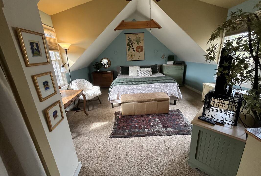 Weaverville Resort | Private room ∙ 2 guests