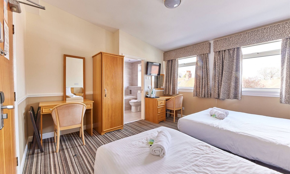 Jesmond Bed & Breakfast | Properties Unique | Dene Rooms Twin 39