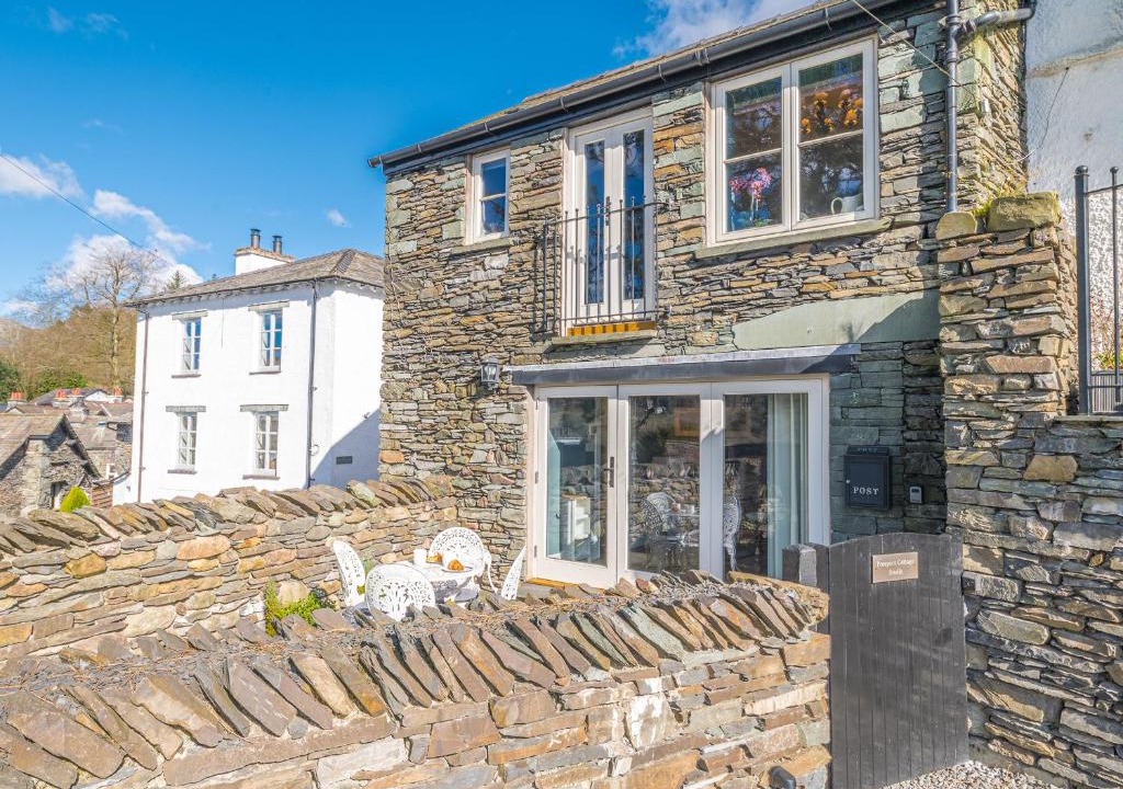 Ambleside Apartment | Prospect Cottage Studio