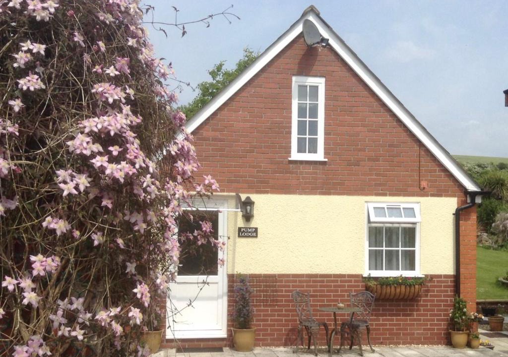 Littlebredy House | Pump Lodge
