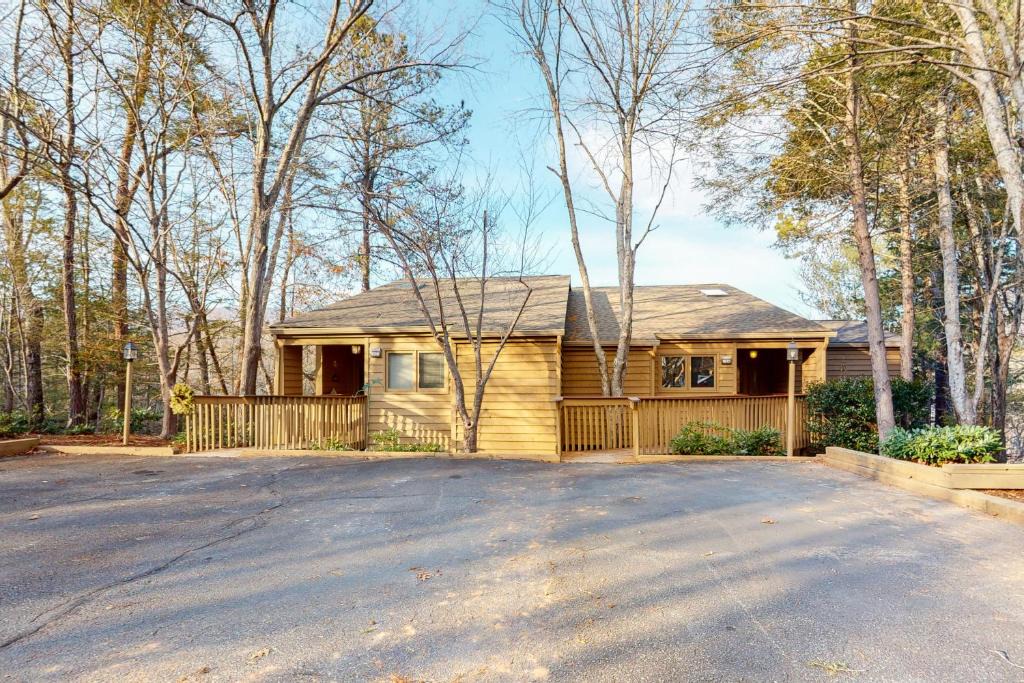 Lake Lure Apartment | Quail Cove 1615