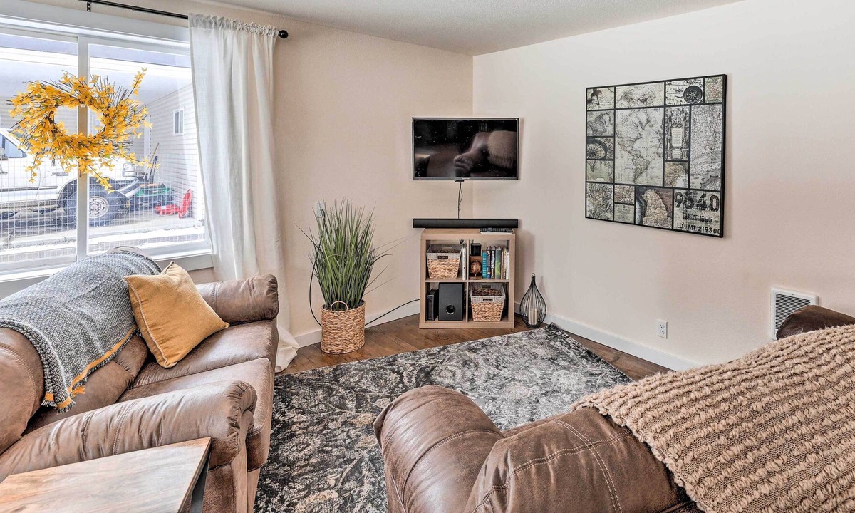 Albion House | Quaint Albion Duplex w/ Easy River Access!