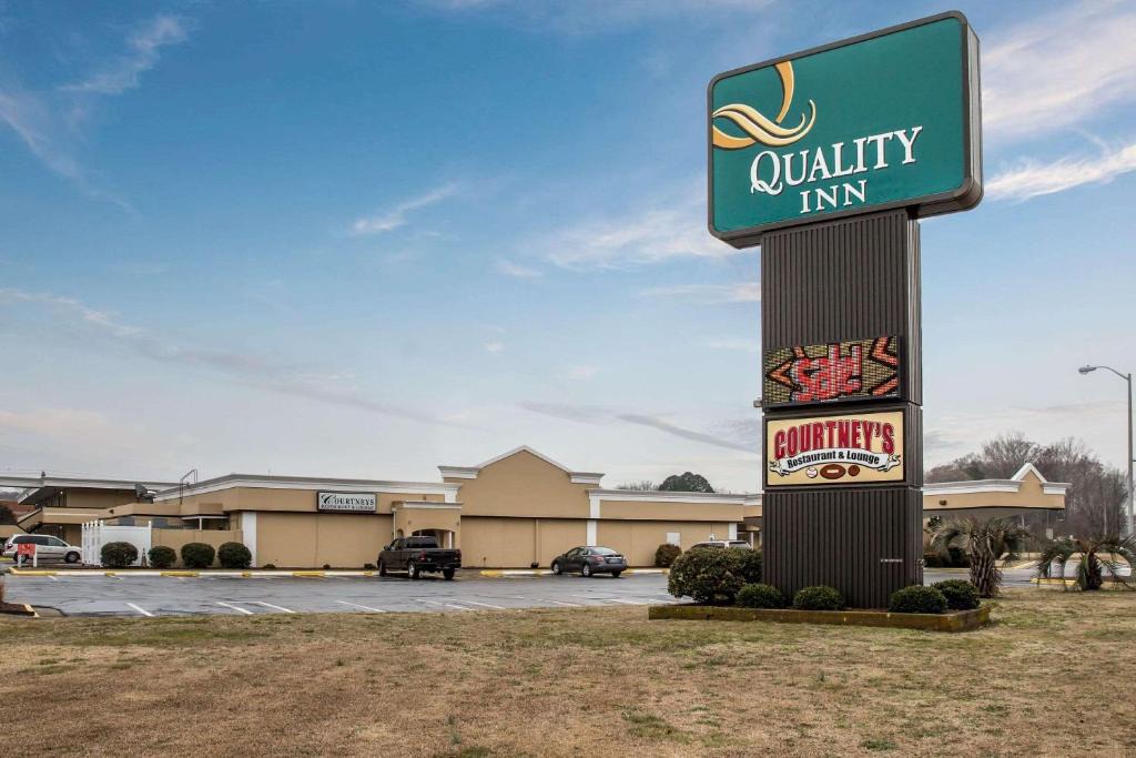 Elizabeth City Hotel | Quality Inn Elizabeth City near University