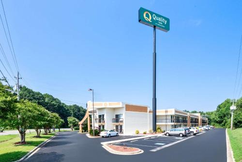 Quality Inn | Selma