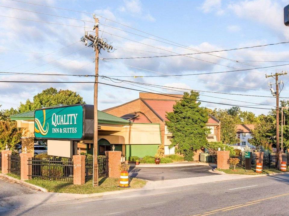 Greensboro Hotel | Quality Inn & Suites Coliseum