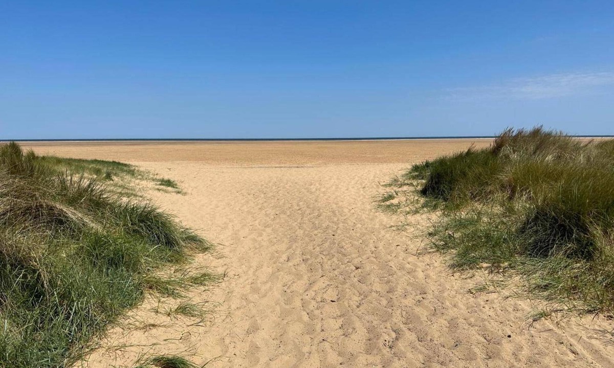 Mablethorpe Cabin | Quiet Equestrian Retreat - Sleeps 4