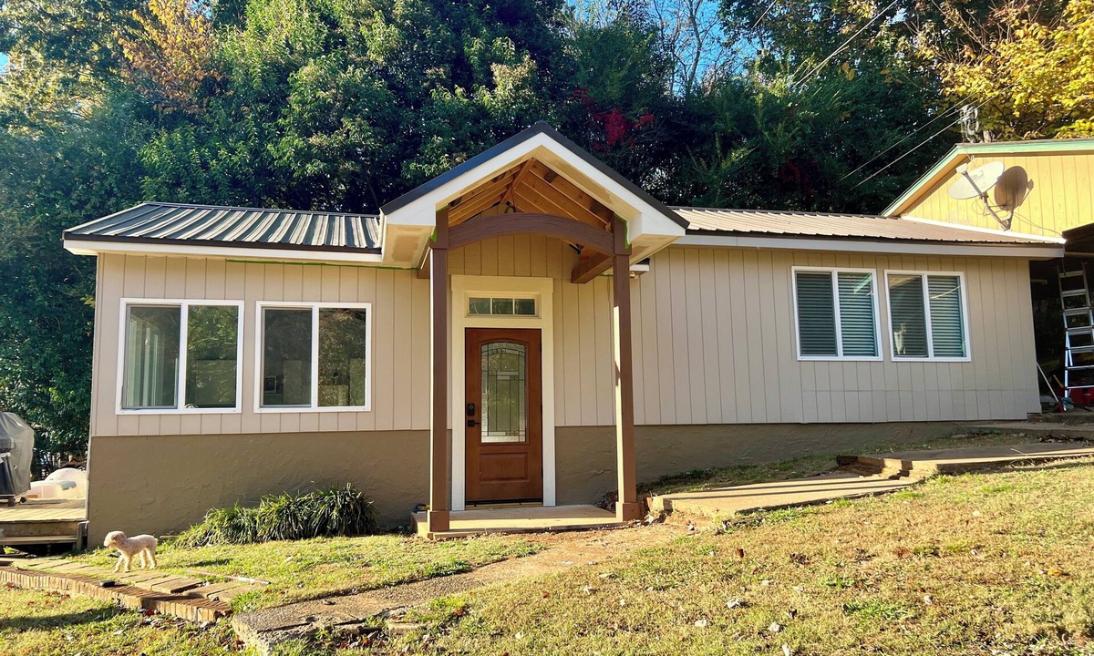 Steele Creek Cottage | Quiet Lakefront Escape