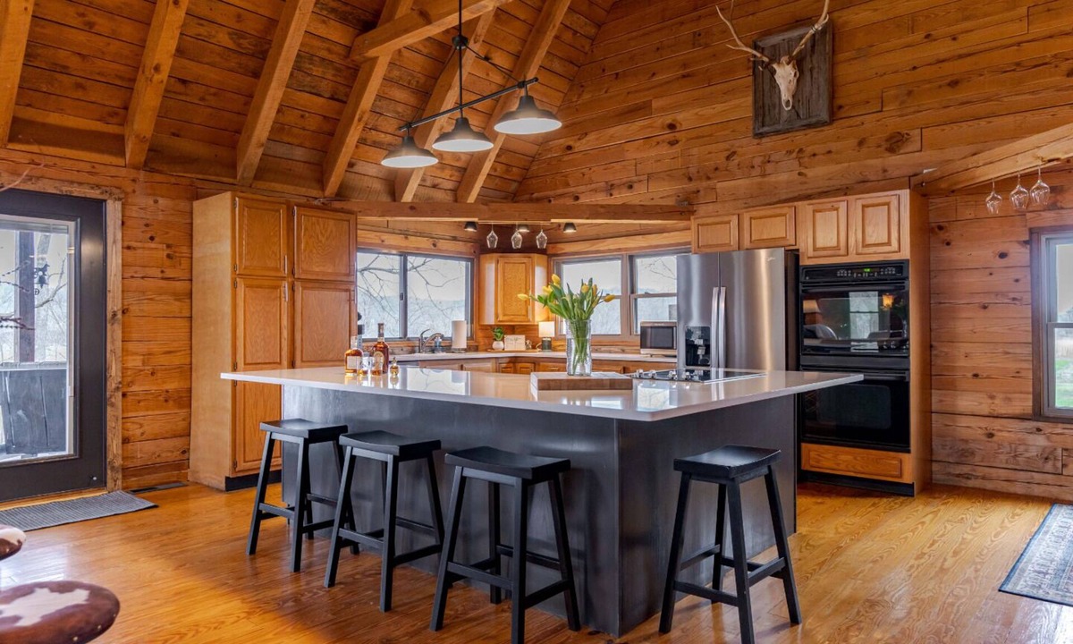 West Point Cabin | Quiet, remote cabin nestled between Louisville and Elizabethtown