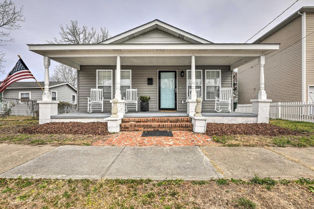 Morehead City House | Quintessential Family Home in Dtwn Beaufort!