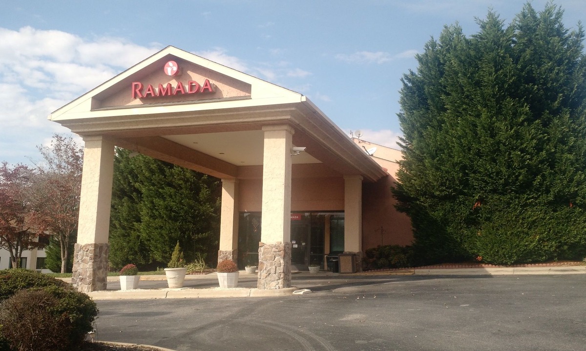 Asheville Hotel | Ramada by Wyndham Asheville Southeast