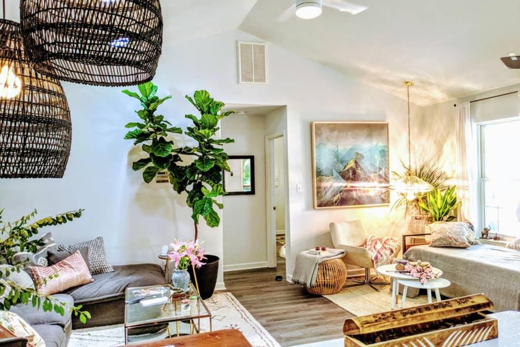 Matthews House | RARE Downtown Matthews walk 2 shops restauraunts hike CLT 2 Bedroom not 3br