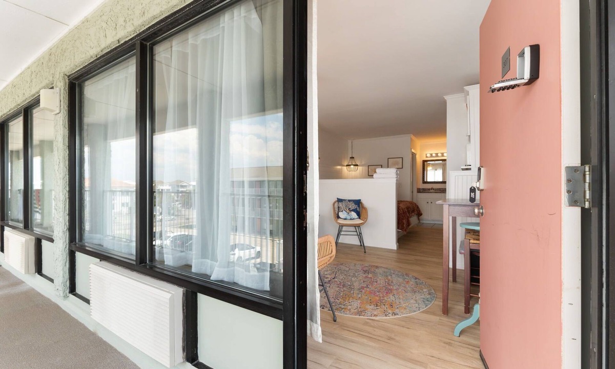 Ocean Isle Beach Condo | Recently Renovated the Queen's View Beach Condo at Causeway Inn!