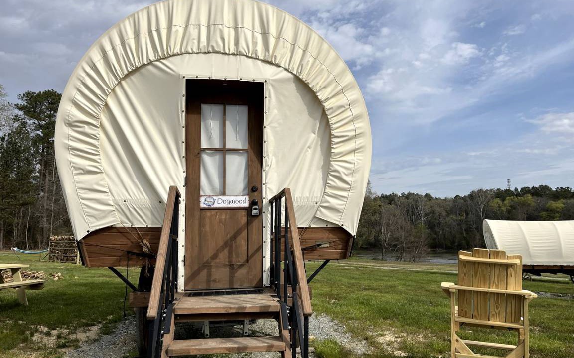 Lillington RV Rental | Recreational vehicle (RV) ∙ 1 bedroom ∙ 4 guests