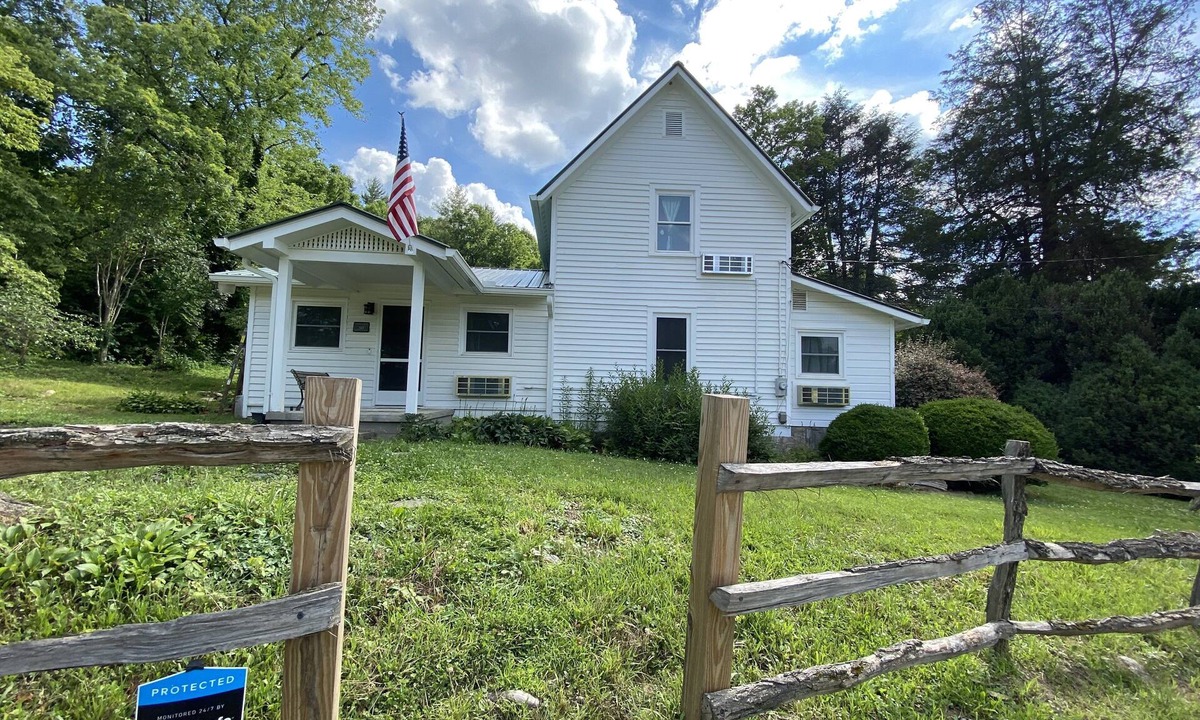 Qualla House | Relax in the Smokeys, Close to Everything