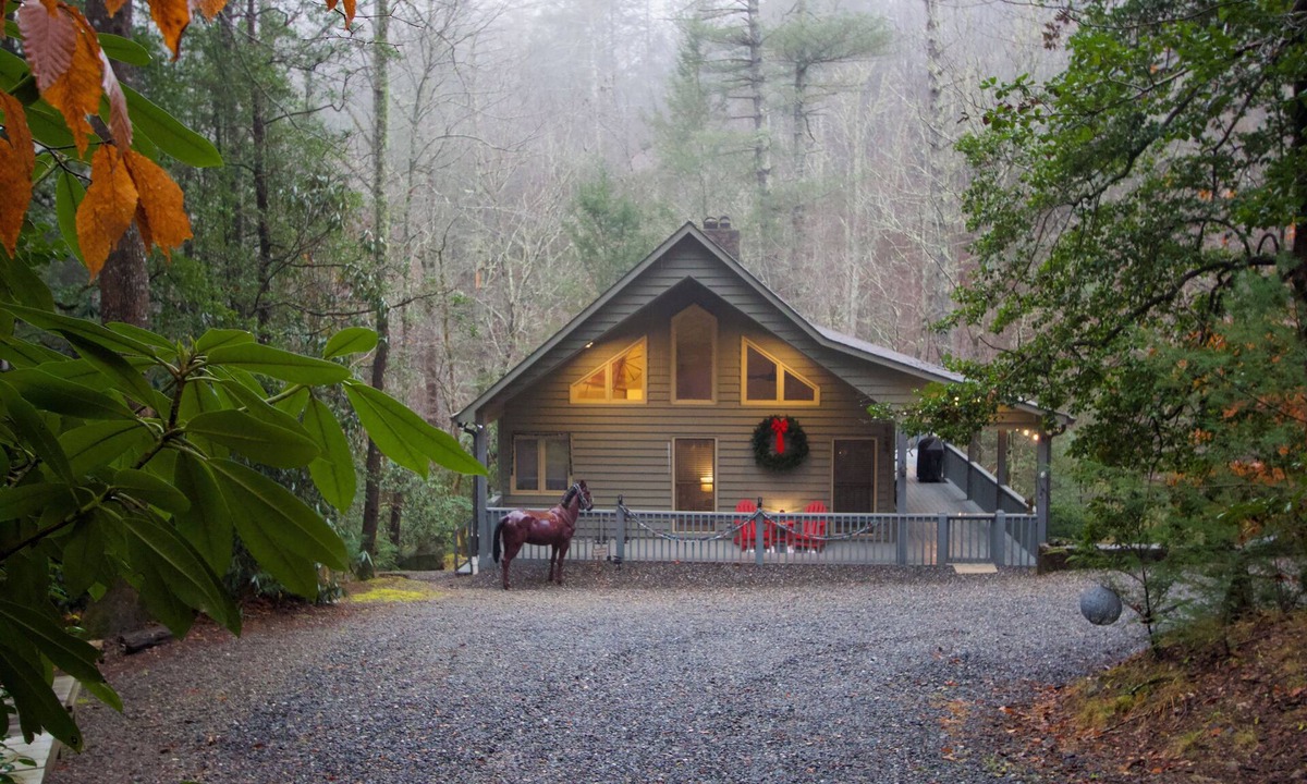 Ferguson Cabin | Rest-Relax-Recharge: 3BR Getaway w/Hot Tub, BBQ & Leatherwood Adventures!
