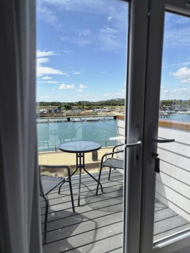 Littlehampton Apartment | River Breeze BALCONY 2