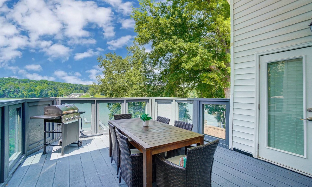 Harbor House House | River's Edge: 15% Off Special Until Nov 30!