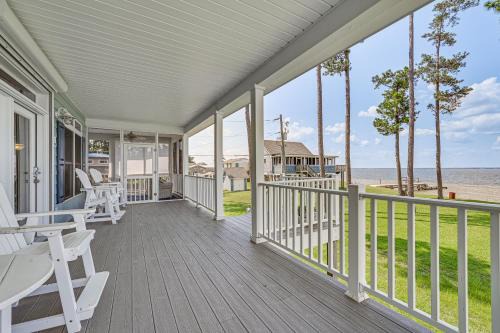 Hobucken House | Riverfront Aurora Home w/Deck & Private Pier!