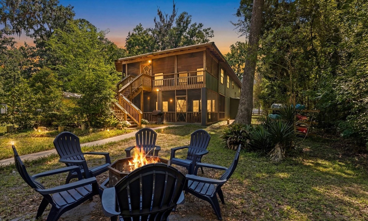 Fort White Cabin | Riverfront Cabin, Private 2 Tier Dock, Ichetucknee