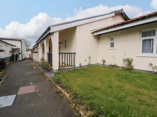Charnock Richard House | Robin Lodge