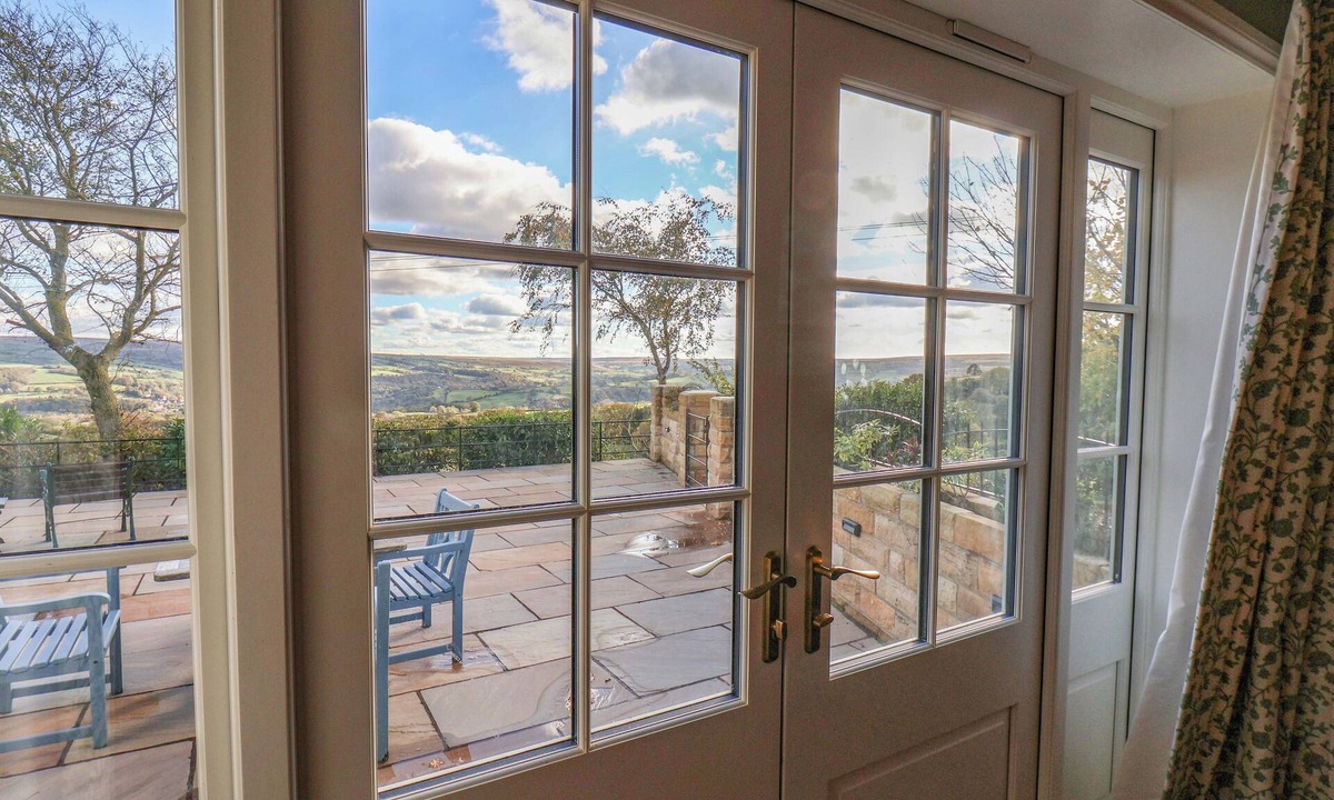 Egton Cottage | Roding Cottage
