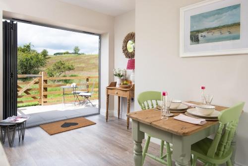 Alnwick House | Romilly