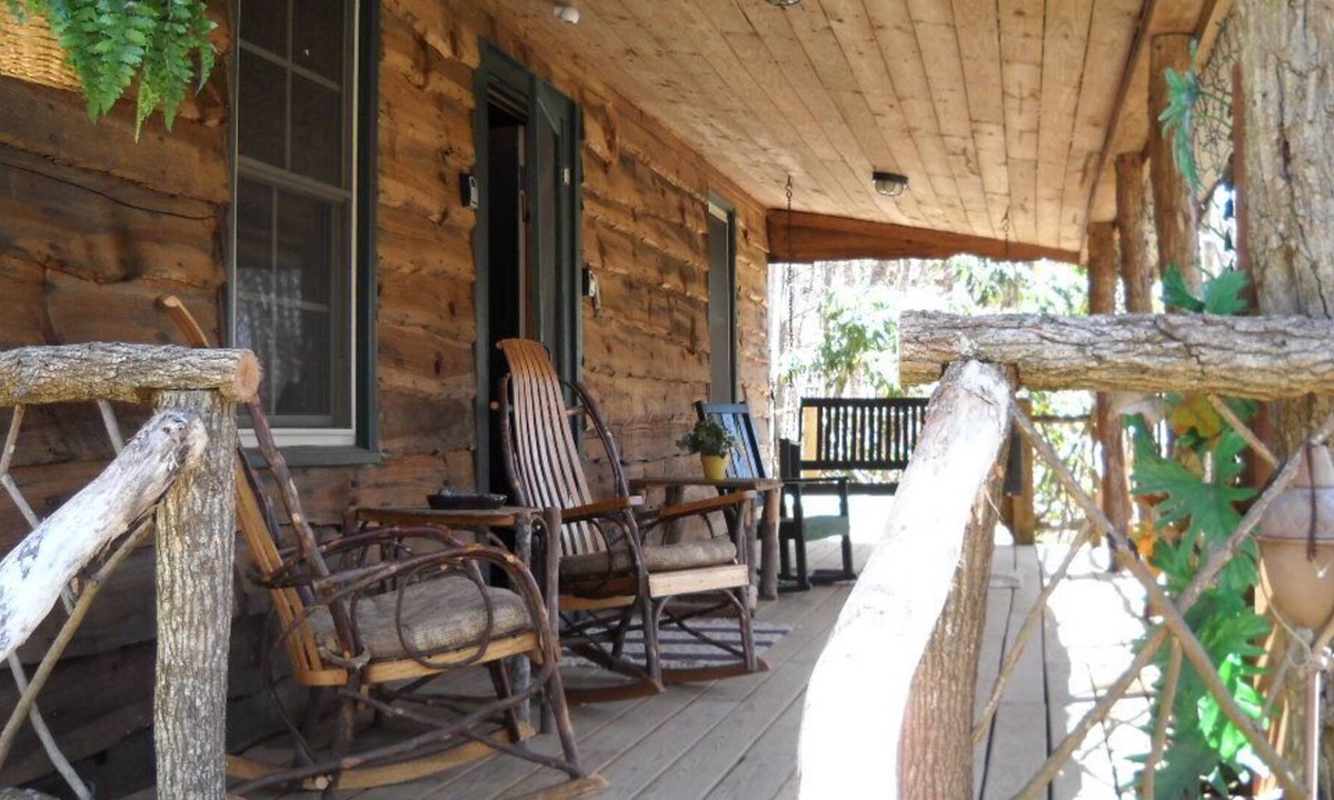 Maggie Valley Cabin | Roughin'it Cabin, Creek & Winter View, Pond, Atv Riding, Pets, Wifi, Secluded