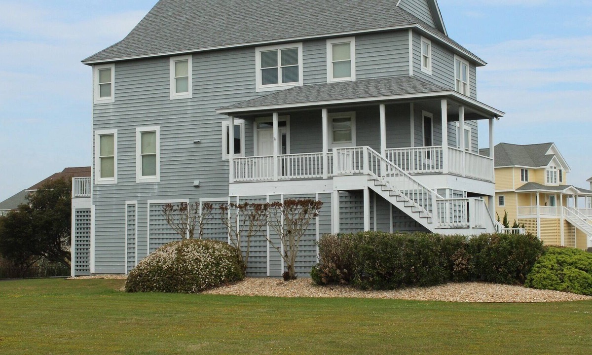 Manteo House | Rudder Village 10, Family and Dog Friendly!