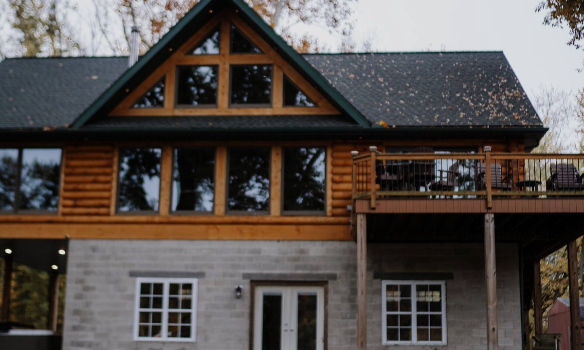Northumberland Cabin | Rustic Riverfront Retreat w/Hot Tub + River Access + Views