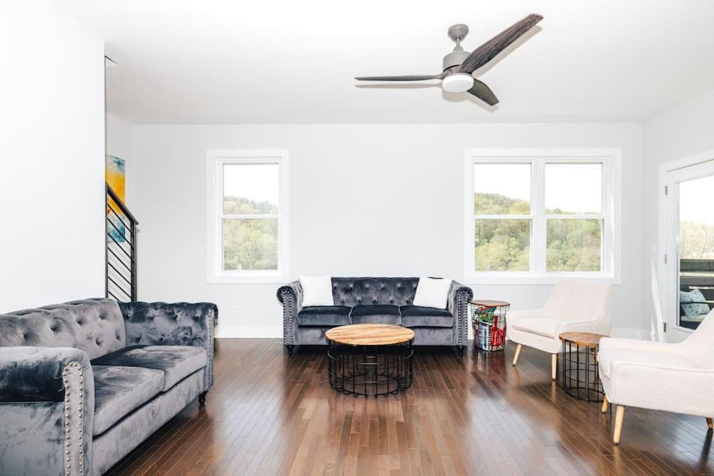 Woodfin House | Sage House